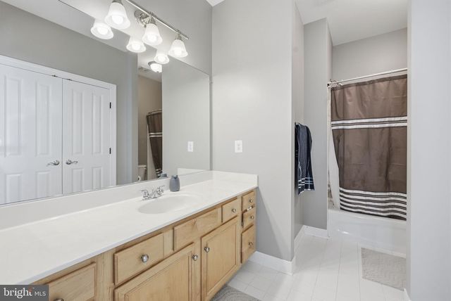 22773 HIGHCREST CIR, Brambleton, VA 20148