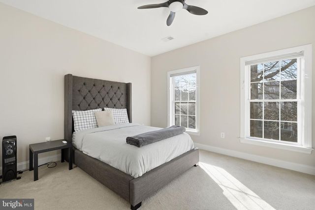 22773 HIGHCREST CIR, Brambleton, VA 20148