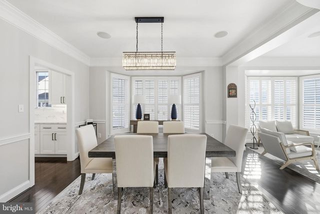 22773 HIGHCREST CIR, Brambleton, VA 20148