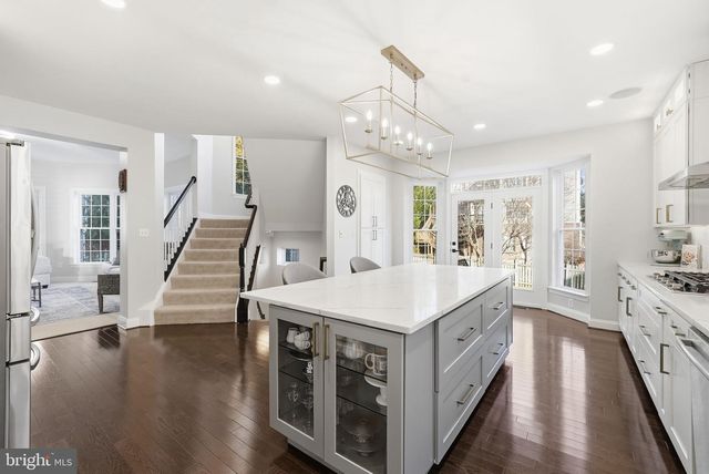 22773 HIGHCREST CIR, Brambleton, VA 20148