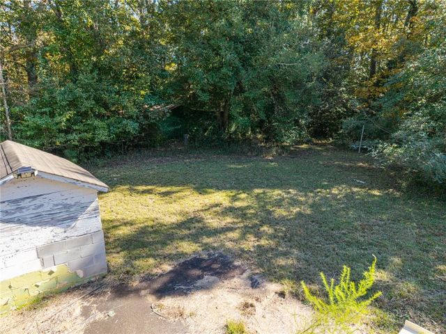 68 Pine Drive, Stockbridge, GA 30281