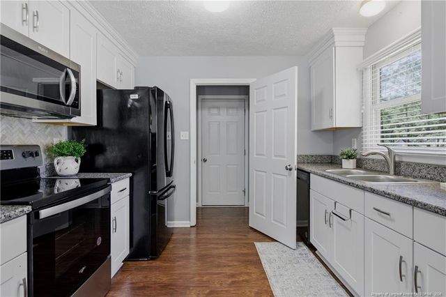 215 Carolina Way, Sanford, NC 27332