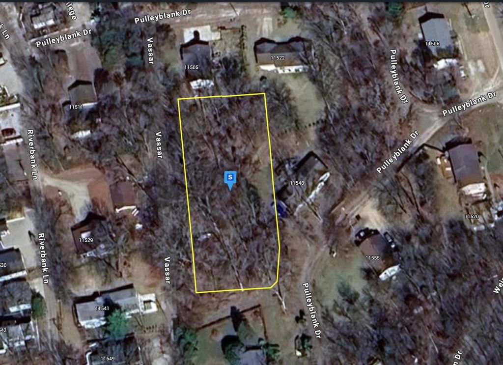 11550 Pulleyblank Drive, Pinckney, MI 48169