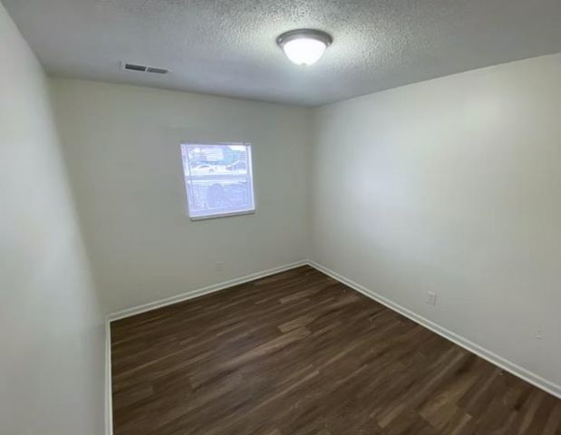 3075 DEBBY ST, Memphis, TN 38127