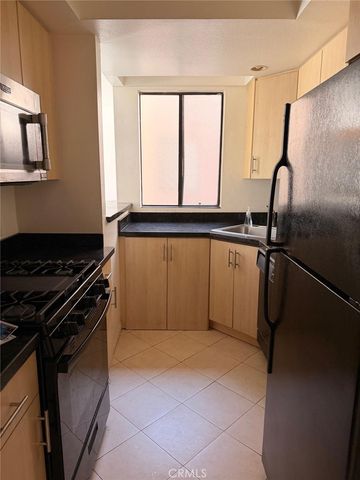 7826 Topanga Canyon Boulevard 210, Topanga, CA 91304
