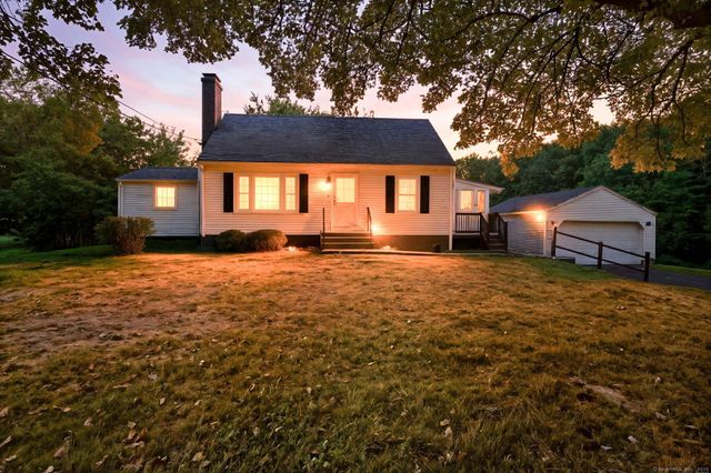 357 Hickory Street, Suffield, CT 06078