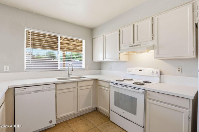 9623 N 70th Drive, Peoria, AZ 85345