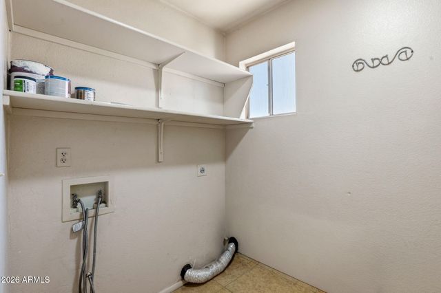9623 N 70th Drive, Peoria, AZ 85345