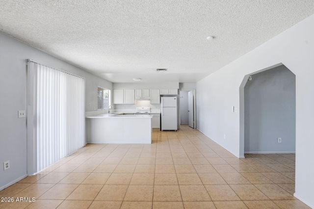 9623 N 70th Drive, Peoria, AZ 85345