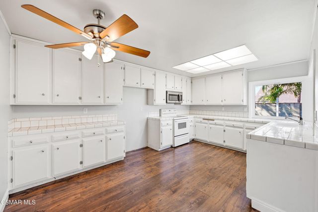 2249 St Clair Avenue, Simi Valley, CA 93063