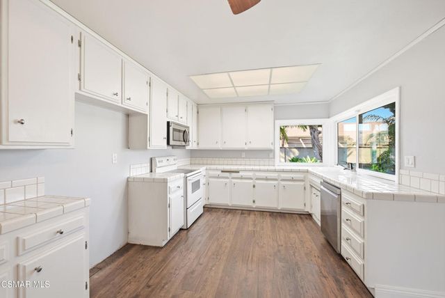 2249 St Clair Avenue, Simi Valley, CA 93063