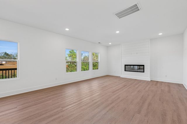 233 Rose Hannah Dr, Gallatin, TN 37066