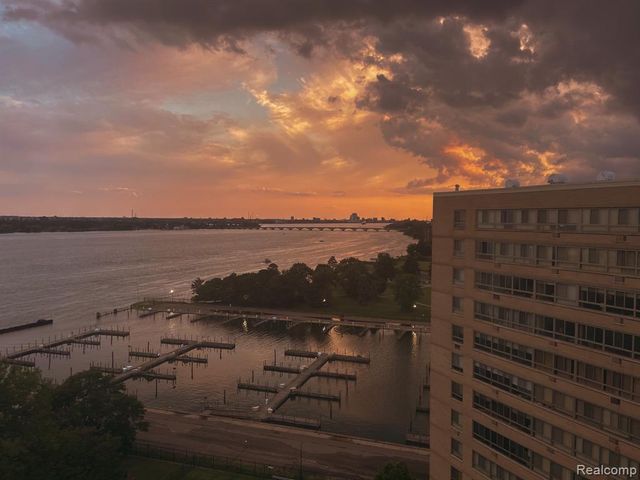 8900 E Jefferson Avenue 123, Detroit, MI 48214