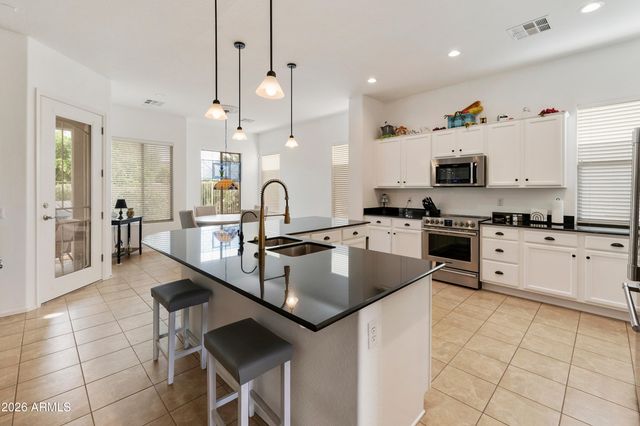 4060 E MIA Lane, Gilbert, AZ 85298