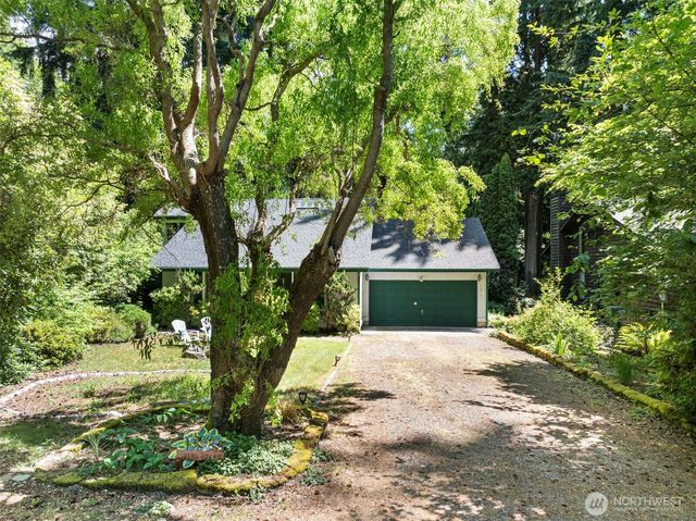 15905 Nesika Bay Road NE, Poulsbo, WA 98370