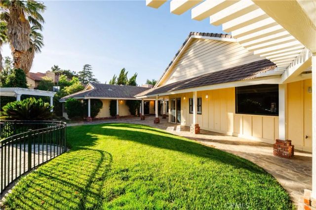 5842 Alleppo Lane, Palmdale, CA 93551