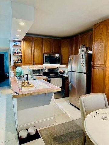 1150 NW 30th Court NW 203, Wilton Manors, FL 33311