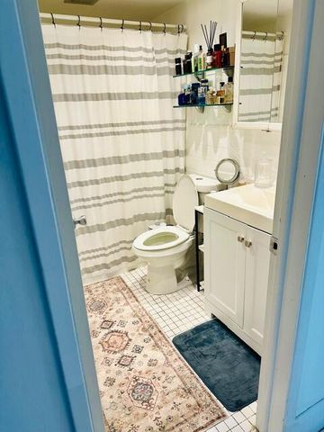 1150 NW 30th Court NW 203, Wilton Manors, FL 33311