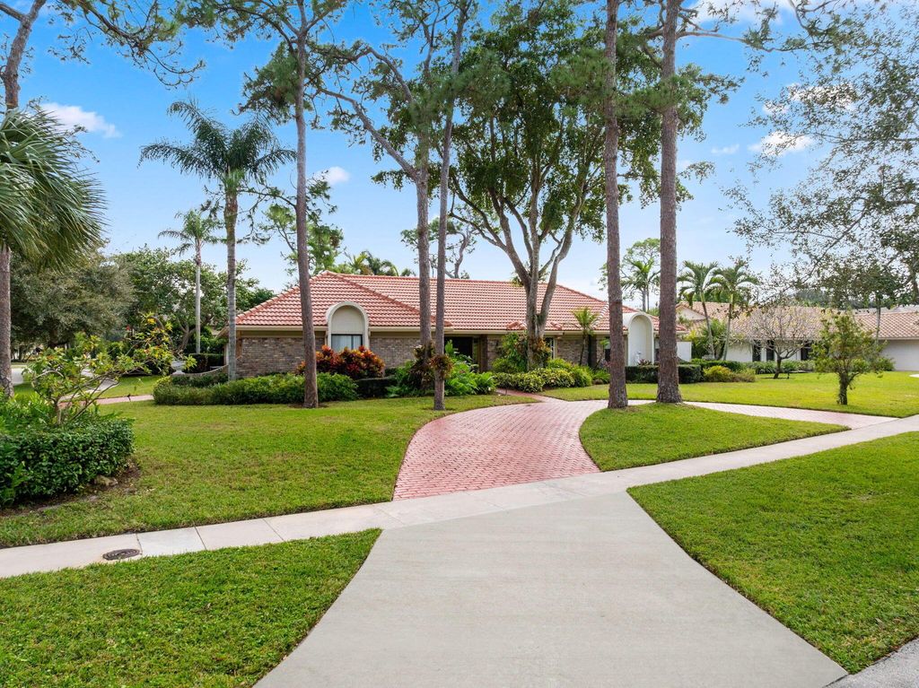20816 Pinar Trail, Boca Raton, FL 33433