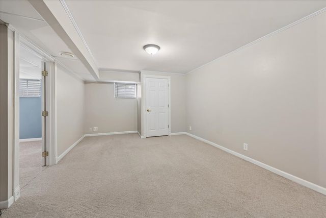 401 Aldrin Avenue, Batavia, IL 60510