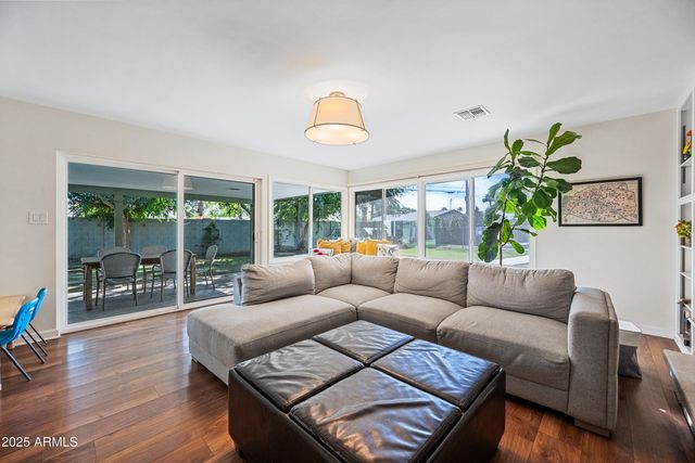 2007 E RANCHO Drive, Phoenix, AZ 85016