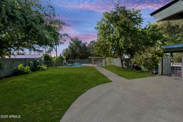 2007 E RANCHO Drive, Phoenix, AZ 85016