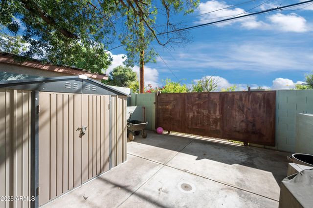 2007 E RANCHO Drive, Phoenix, AZ 85016