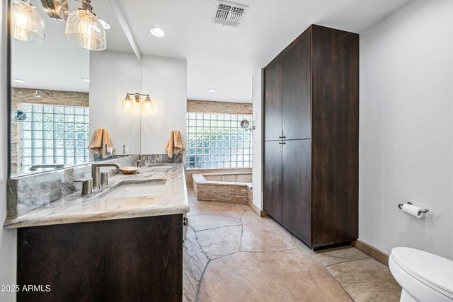 2007 E RANCHO Drive, Phoenix, AZ 85016