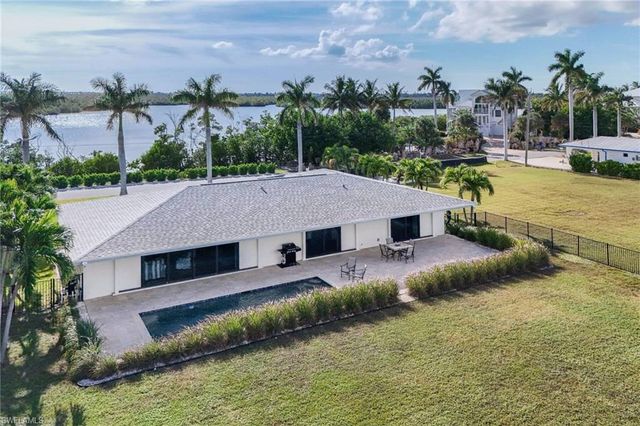 2210 Eighth AVE, St. James City, FL 33956