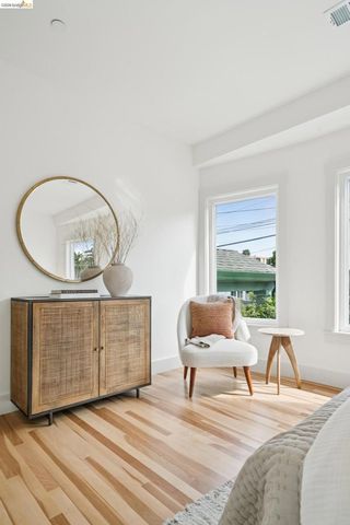 368 Hudson, Oakland, CA 94618