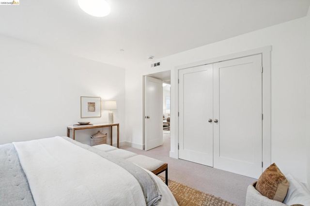 368 Hudson, Oakland, CA 94618