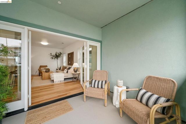 368 Hudson, Oakland, CA 94618