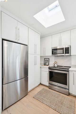 368 Hudson, Oakland, CA 94618