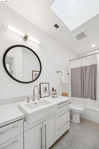 368 Hudson, Oakland, CA 94618