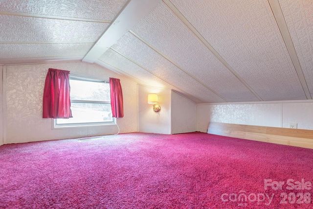52 Strollers Lane, Waynesville, NC 28785