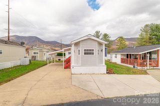 52 Strollers Lane, Waynesville, NC 28785