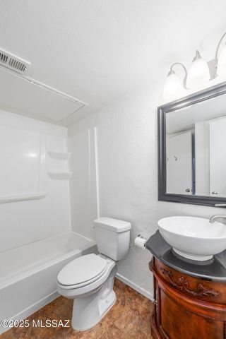 1600 N Wilmot Rd Unit 419, Tucson, AZ 85712