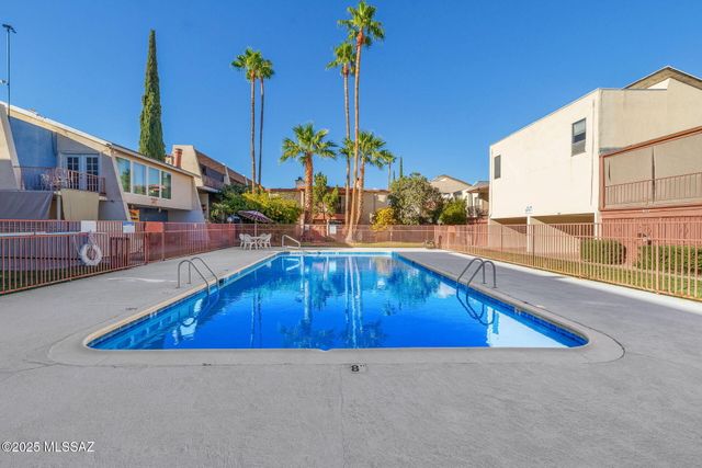 1600 N Wilmot Rd Unit 419, Tucson, AZ 85712