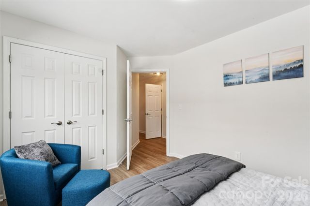 1620 Arlyn Circle B, Charlotte, NC 28213