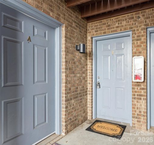 1620 Arlyn Circle B, Charlotte, NC 28213