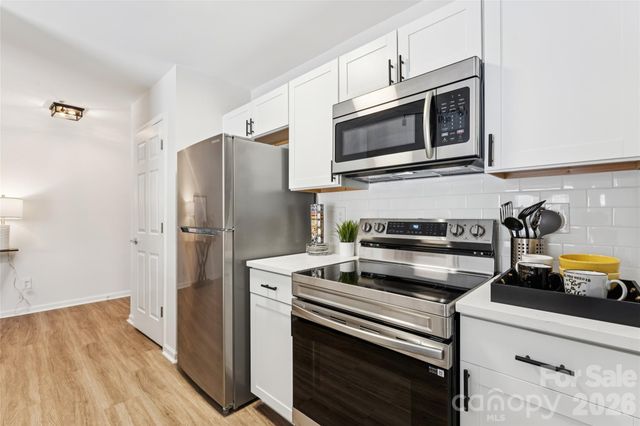 1620 Arlyn Circle B, Charlotte, NC 28213