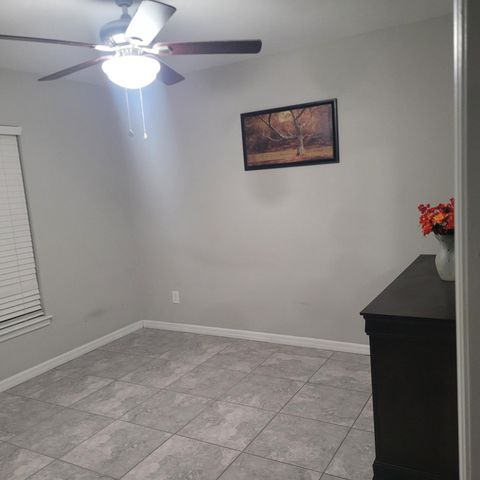 1413 NE 9TH Avenue, Cape Coral, FL 33909