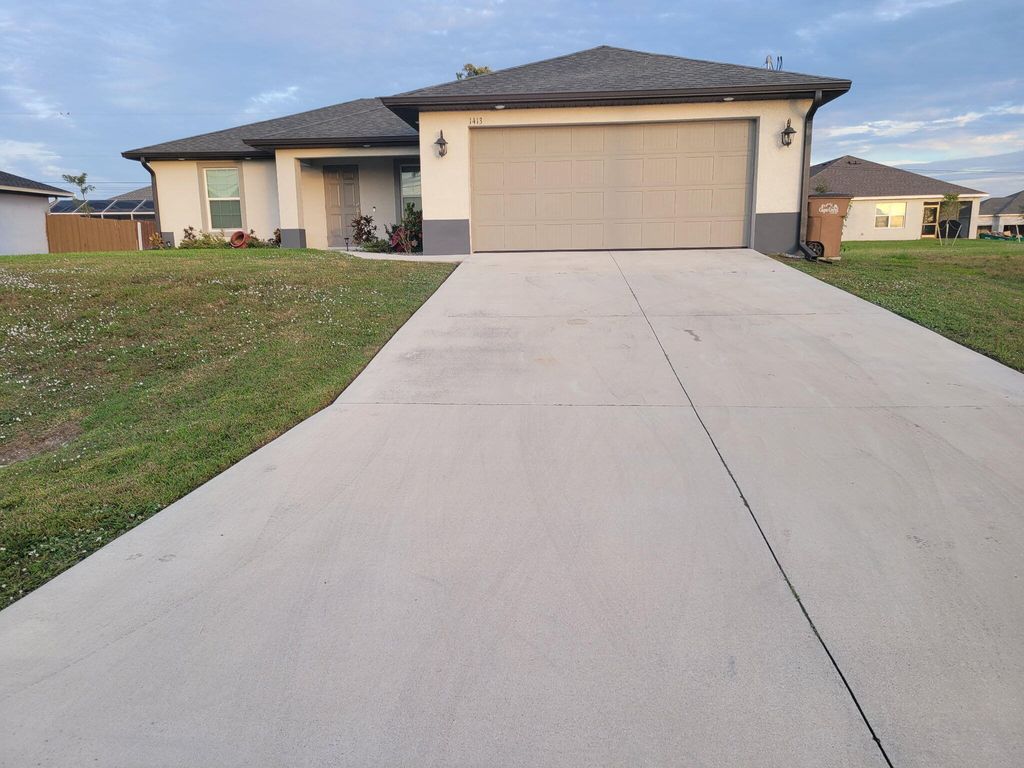 1413 NE 9TH Avenue, Cape Coral, FL 33909