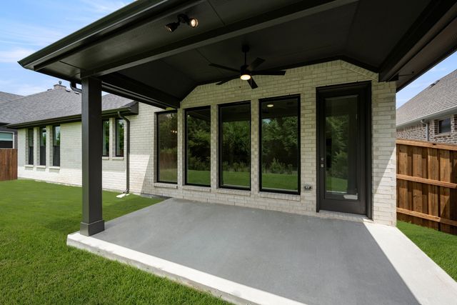 3060 Farmhouse Drive, Midlothian, TX 76065