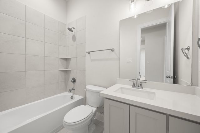 3060 Farmhouse Drive, Midlothian, TX 76065