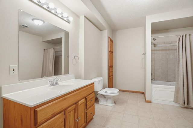 1775 Beebe Road -, Maplewood, MN 55109