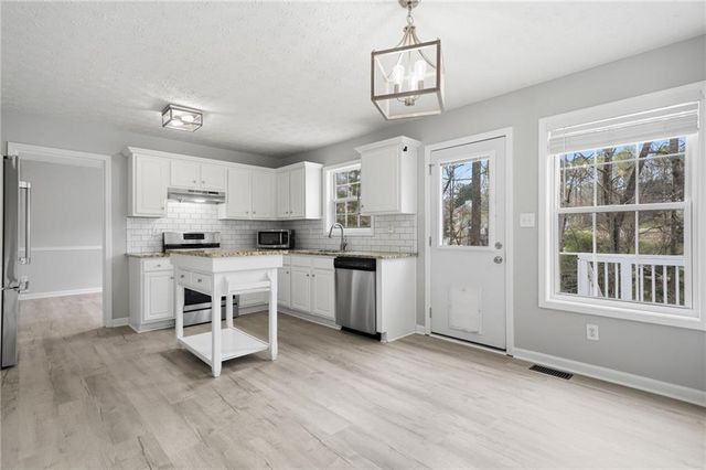 6705 N Glen Drive, Cumming, GA 30028