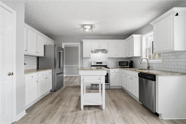 6705 N Glen Drive, Cumming, GA 30028