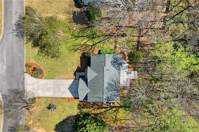 6705 N Glen Drive, Cumming, GA 30028