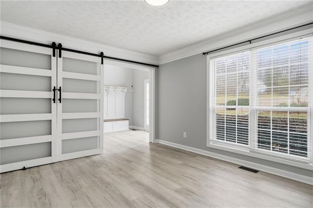 6705 N Glen Drive, Cumming, GA 30028